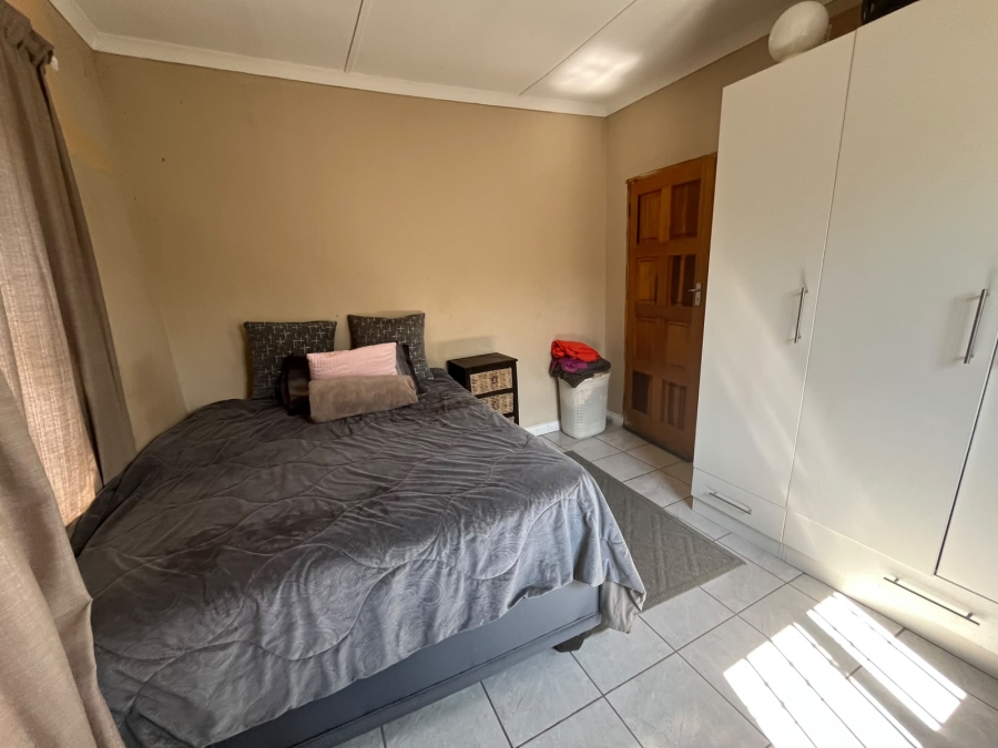 To Let 1 Bedroom Property for Rent in Northcrest Eastern Cape